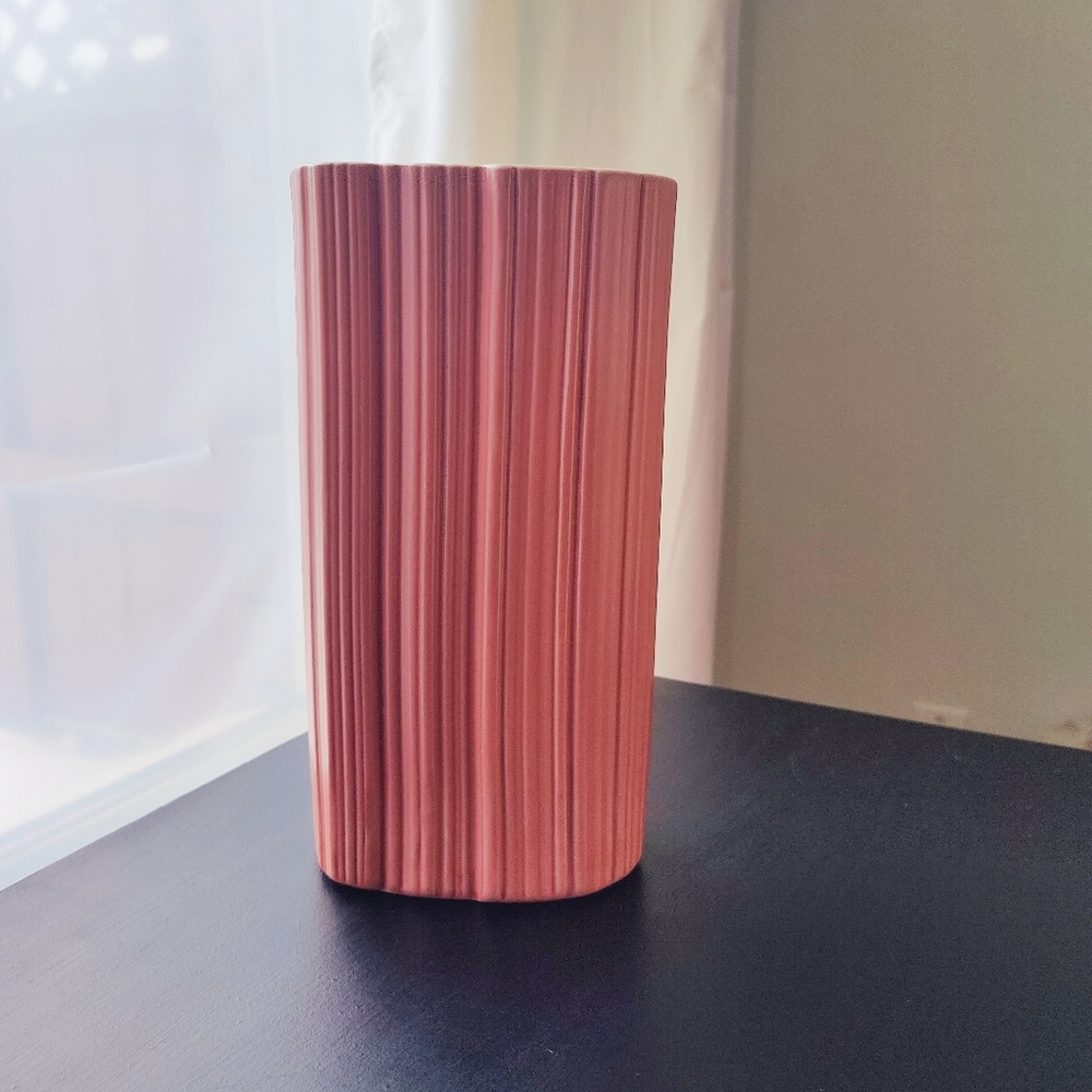 10 Inch | Y2K | Pied 1 | Pink Ceramic Vase